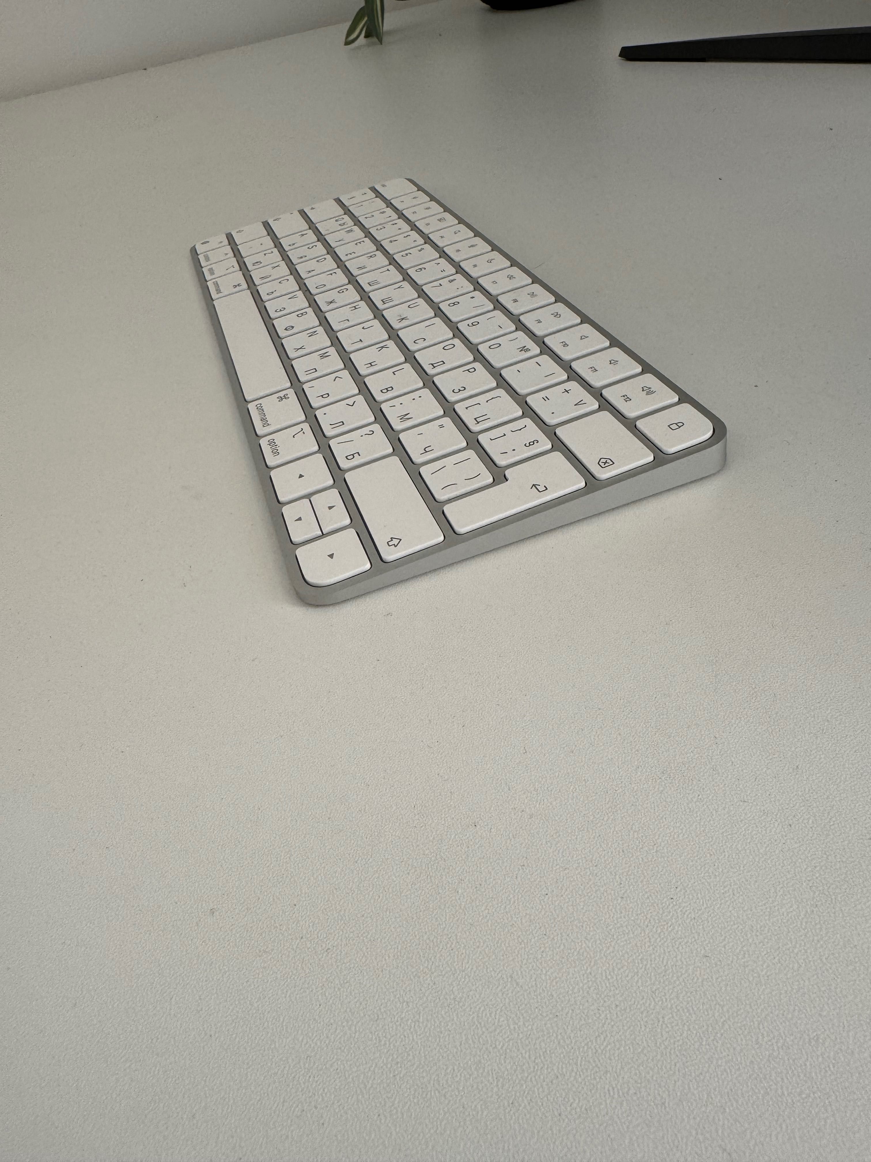 Apple Клавиатура - Отлично състояние