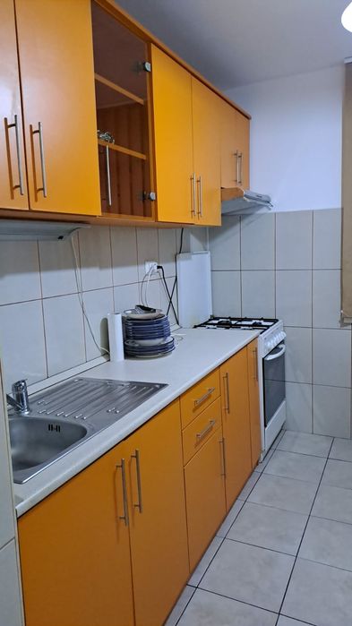 Inchiriez Apt 2 camere Parter - Nufarul /McDonald's