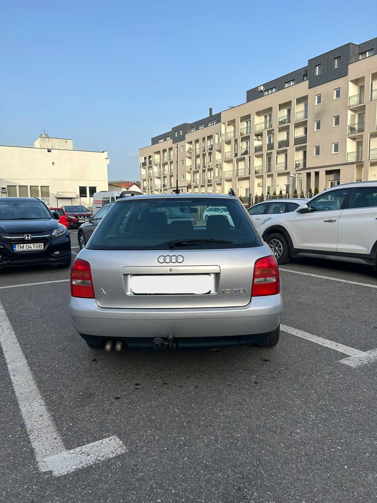 Vând AUDI A4 2000