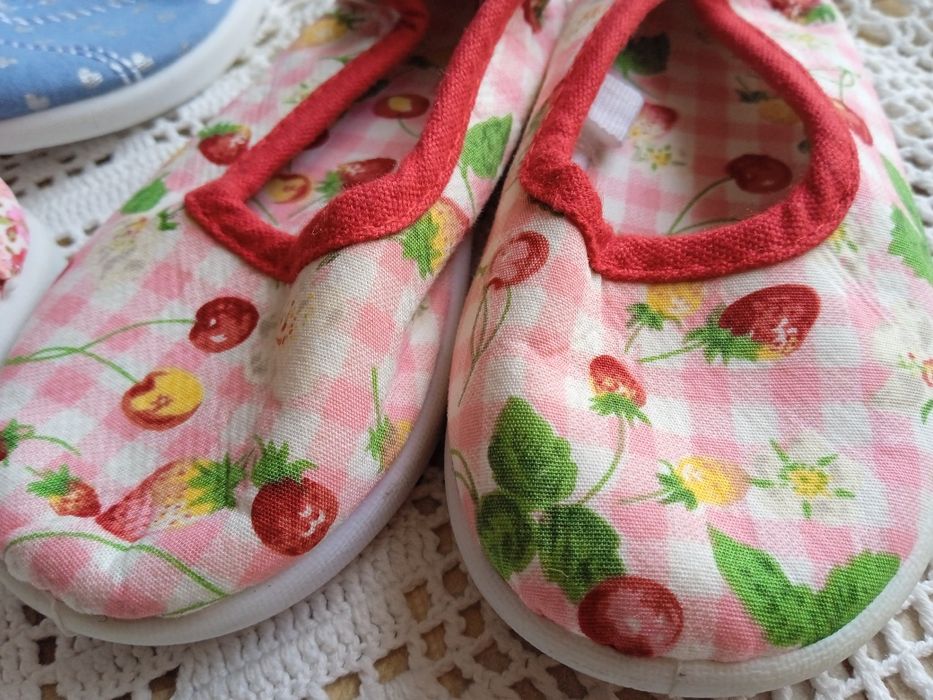 НОВИ детски обувки/ пантофи Mothercare, размер 21.5 и 23