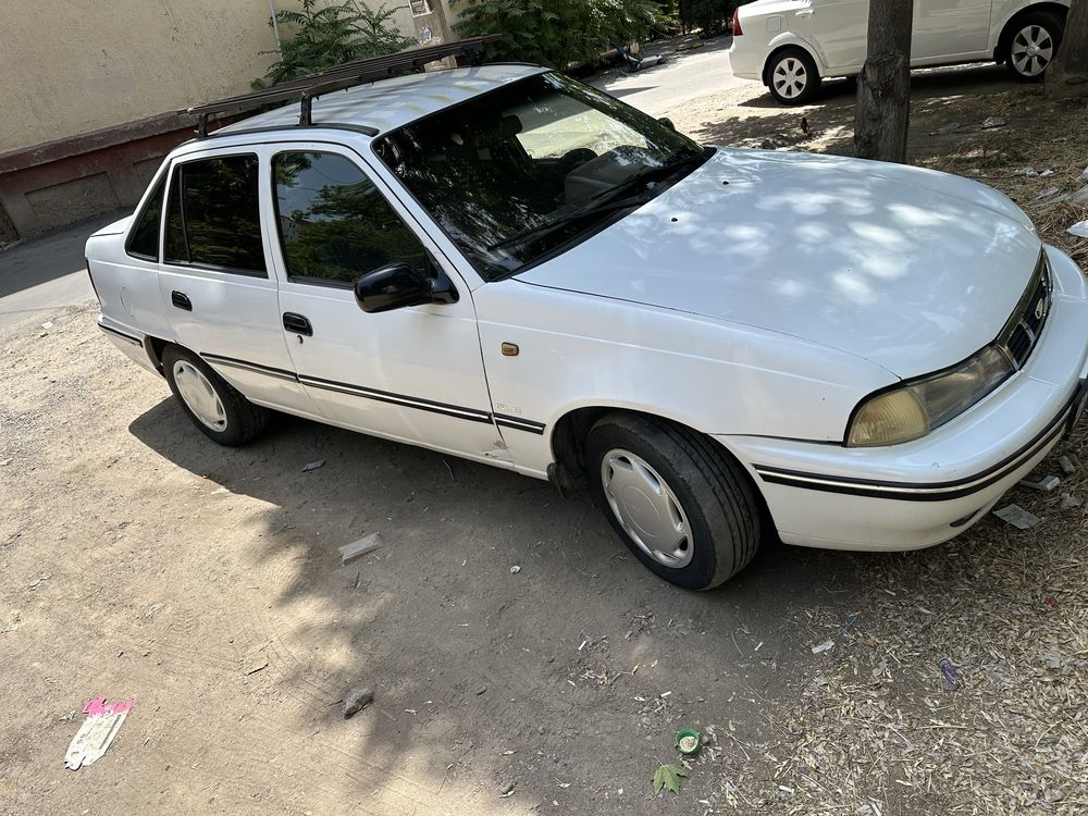 Daewoo  Nexia 1  1997 koreysik sons