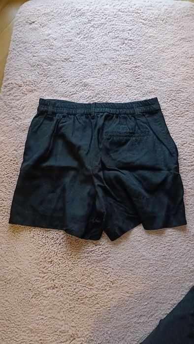 Pantaloni scurti Zara