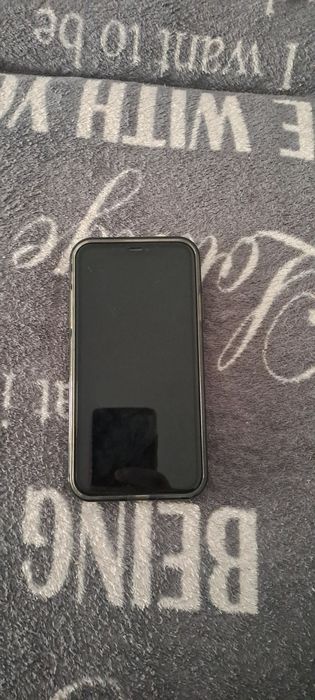 Vând telefon iphone 11