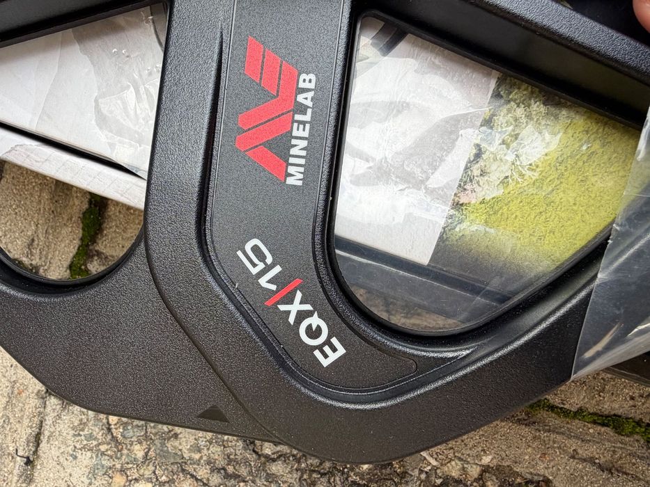 Металдетектор Minelab Equinox 900