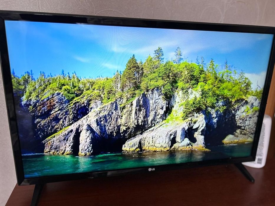 Продам телевизор LG Smart