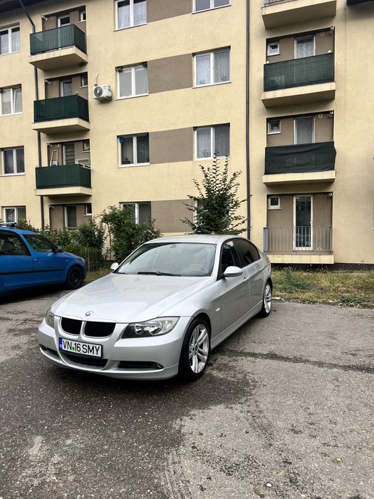 Vand Bmw e90 320D•2006•220000 Km reali