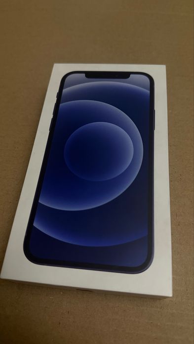 Продам айфон 12