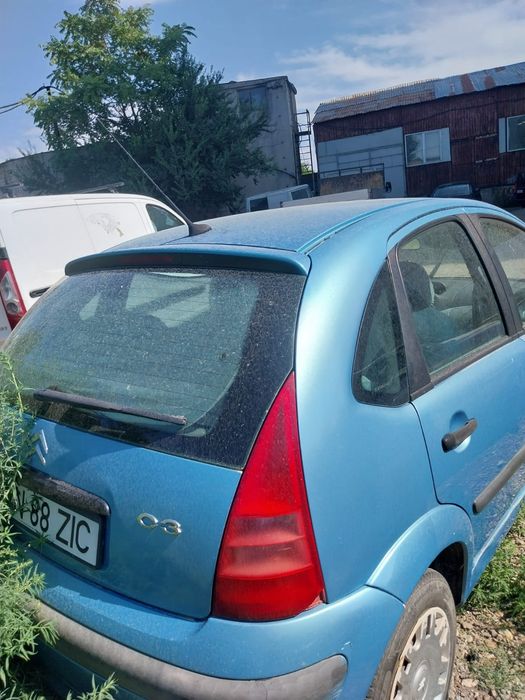 Vând Citroen C3 2002