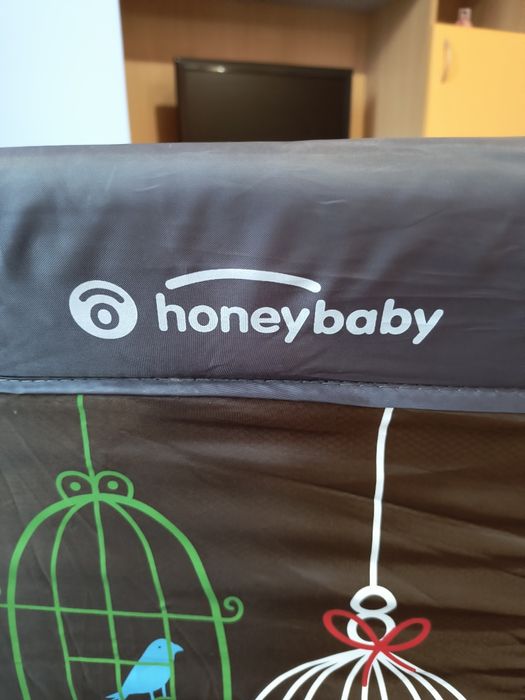 Детска сгъваема кошара с матрак на едно ниво