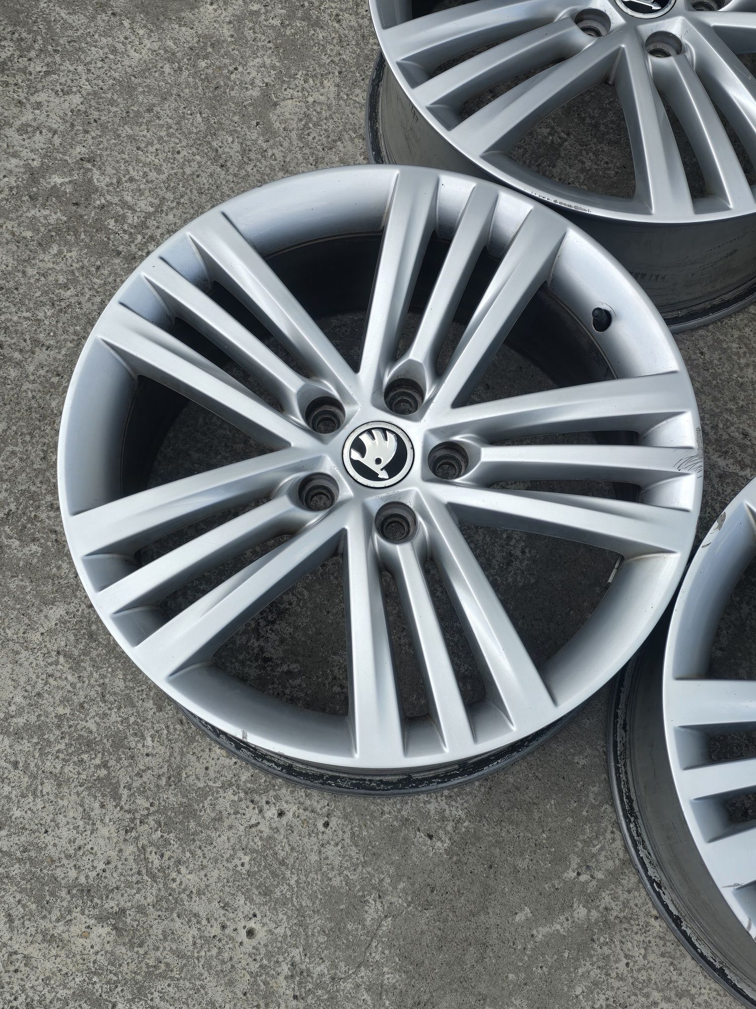 Джанти 18 / 5х112 - Skoda 5x112
