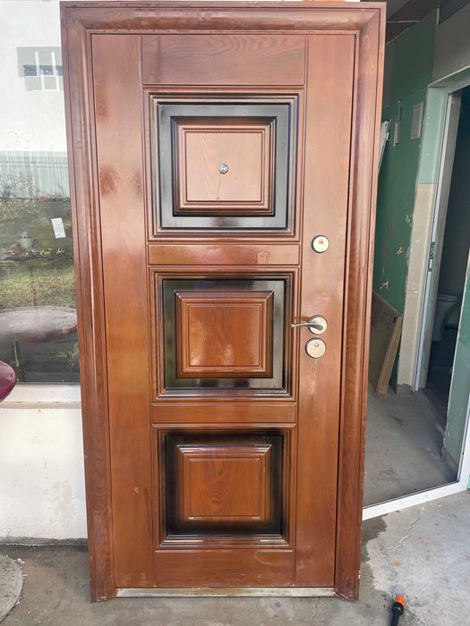 Атрактивни цени за нови метални входни врати - размери на каса 90x197