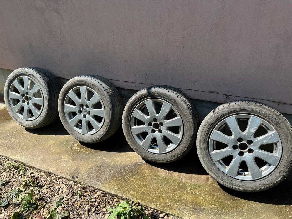 Jante aliaj toyota 205.55.16  cauciucuri vara urilizate 1 sezon Dunlop