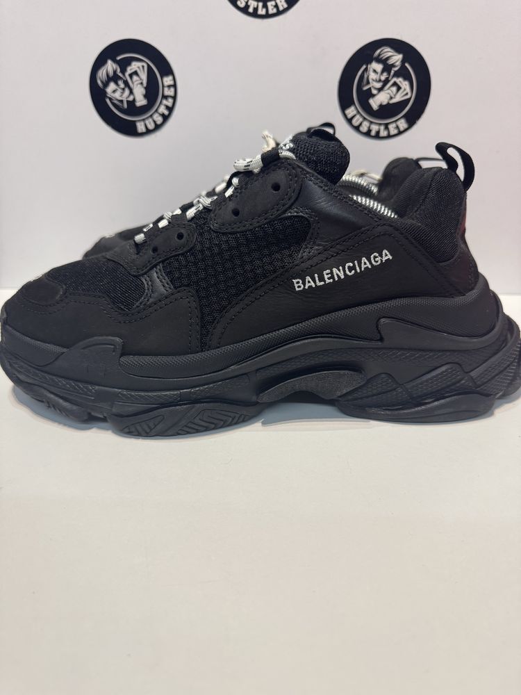 Сникърси BALENCIAGA TRIPLE S .Номер 42