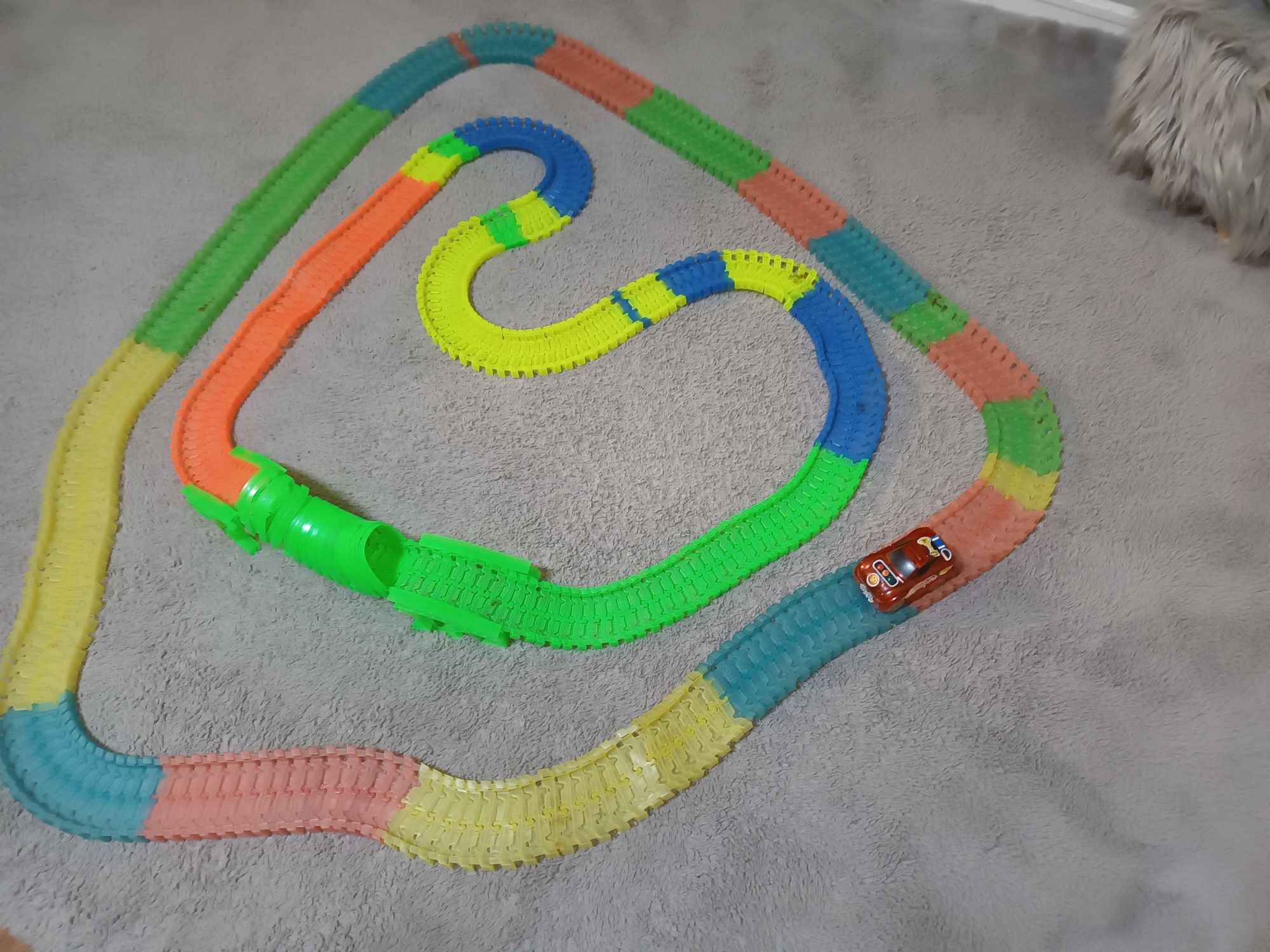 Traseu mașinuțe piste Magic Tracks