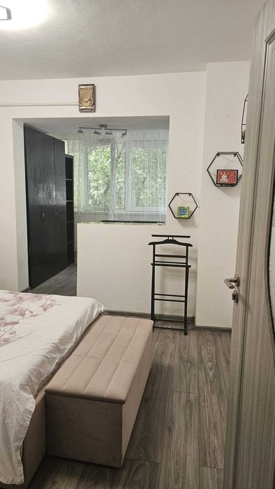 Ap. 3 camere, decomandat, Piata Iancului metrou, centrala proprie