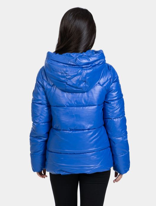 Куртка в идеальном состоянии 50р