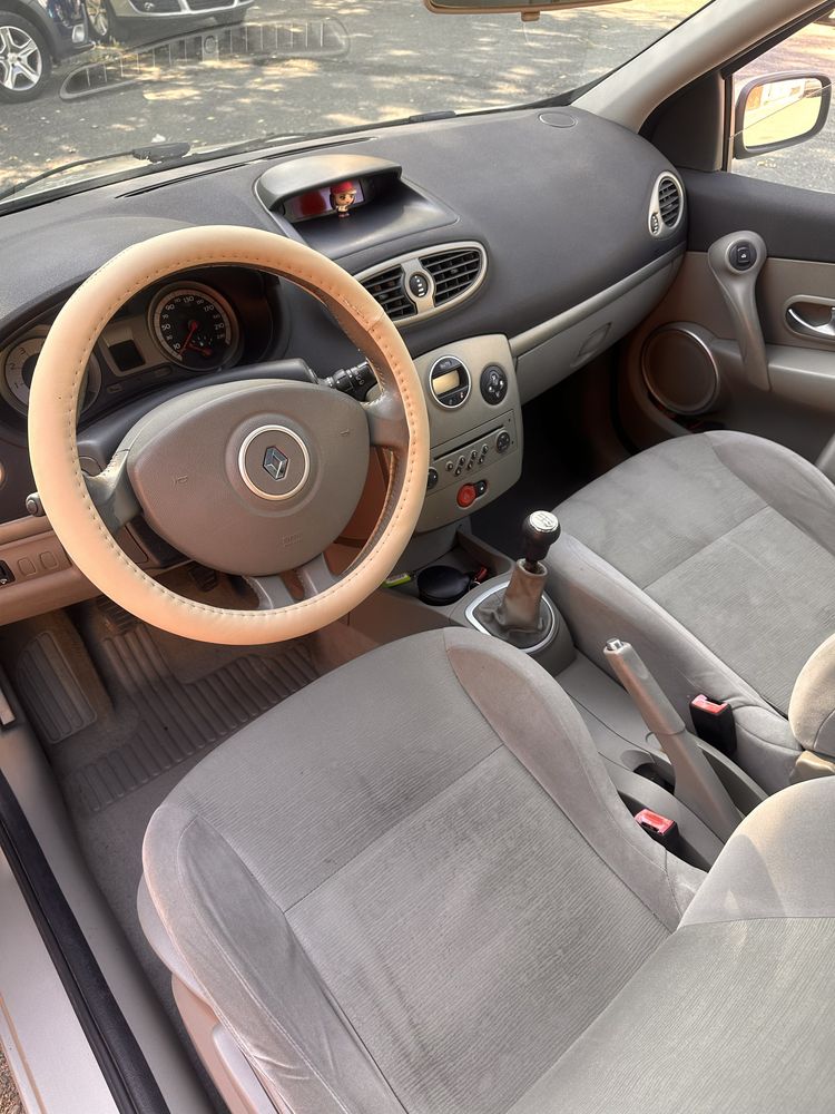 Renault Clio 1.4 16V,98 CP