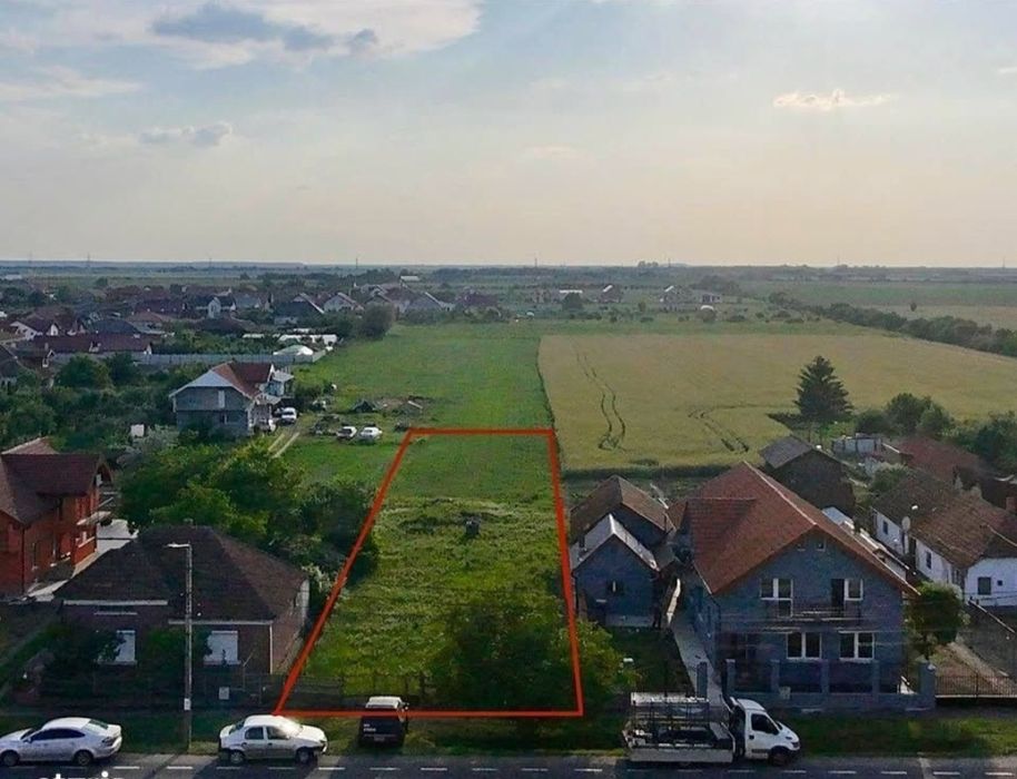 Vând urgent teren intravilan 12 arii cu proiect de casă Lucian Blaga