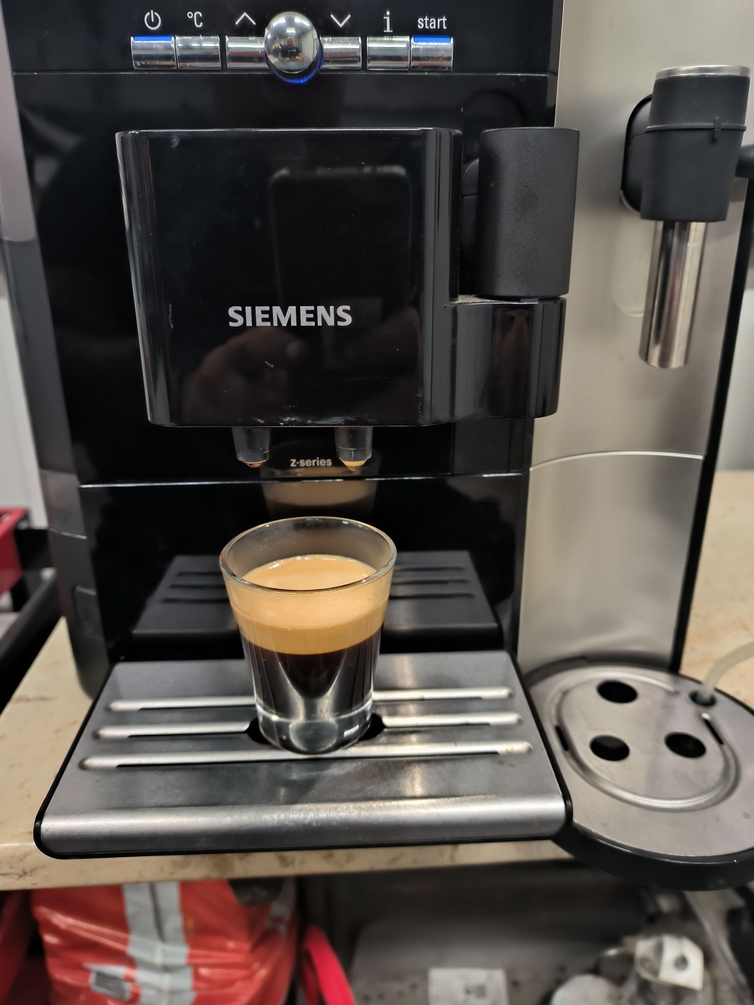 Seimens EQ 7 z-series