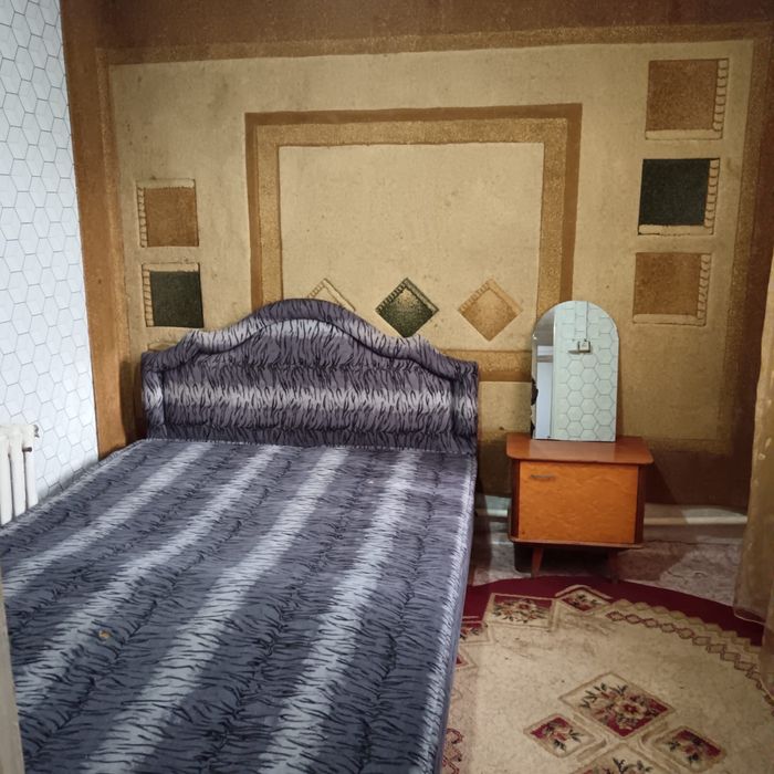 Сдам. времянку в районе 11мкр