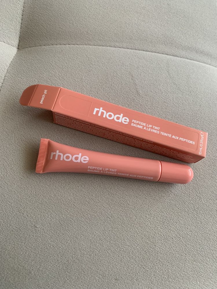 Rhode Lip Tints Hailey Bieber гланц Хейли Бийбър