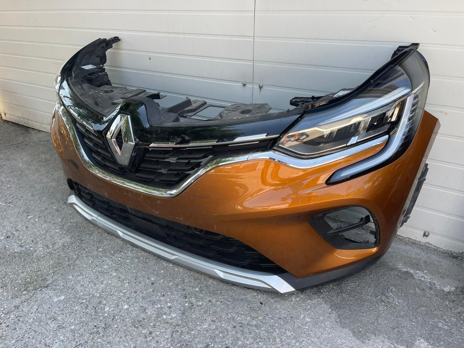 Bot- fata completa Renault Captur 2 după 2020 2021 2022 2023