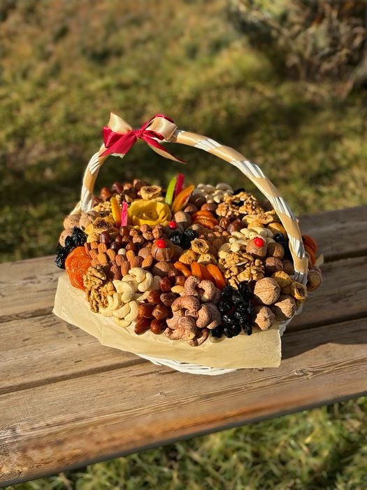 Корзина из орехов Алматы. У нас самые низкие цены на корзины