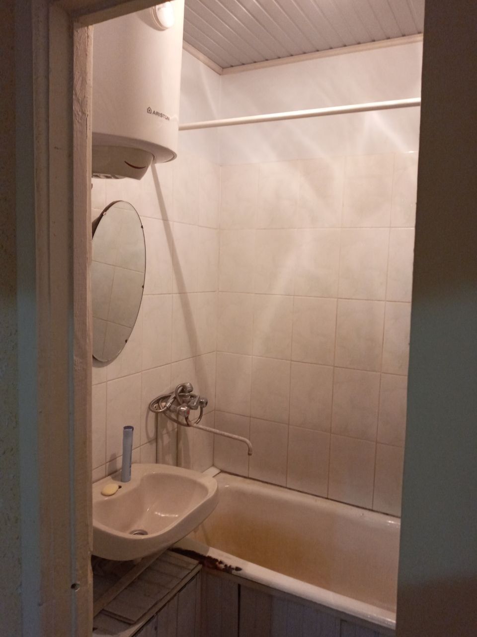 5xonali kvartira sotiladi