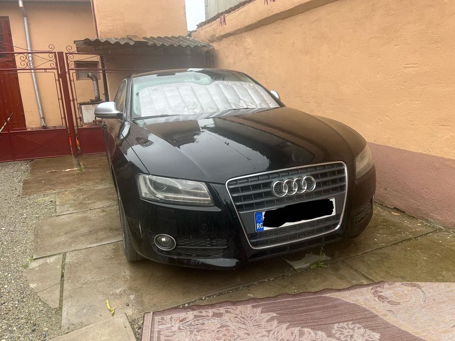 Audi A 5 in stare impecabilă de  vânzare mai multe detalii în privat