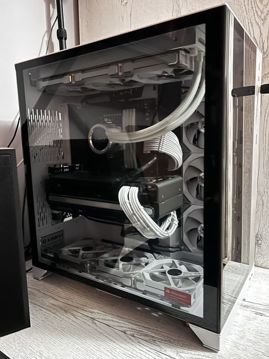 Placa video RADEON RX 7900 XT 20GB- AMD RYZEN 7 7800 X3D