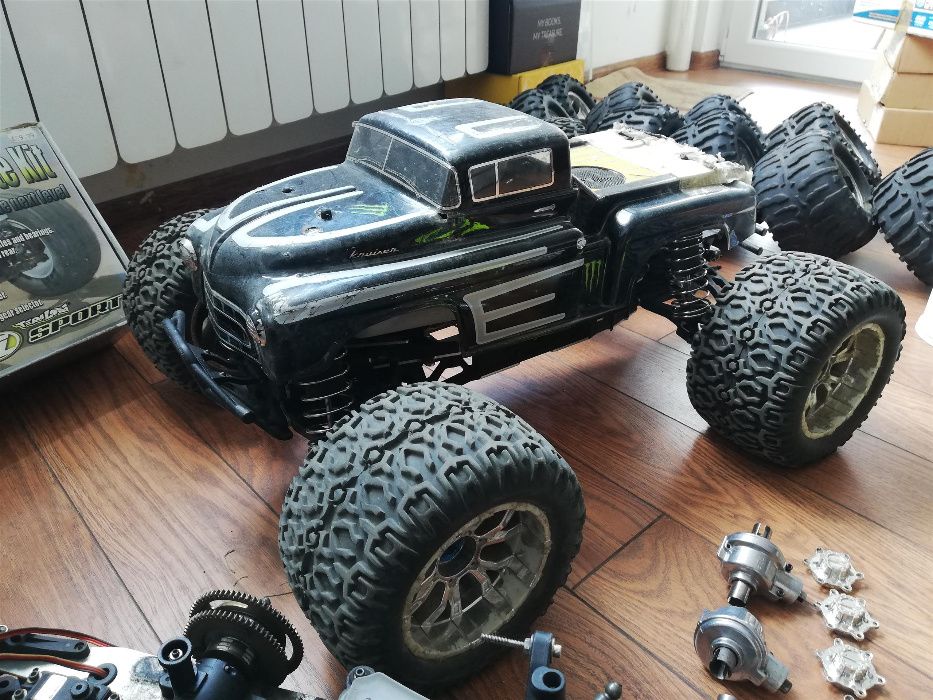 RC Losi LST 1/8 Brushless + много части