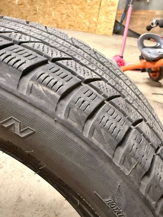 Зимние шины Triangle SnowLink 215/55 R17