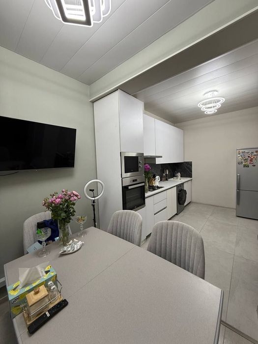 Срочно Продаётся Коттедж в Мирабадском Районе