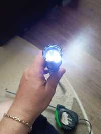 Lanterna metalica cu electroșoc