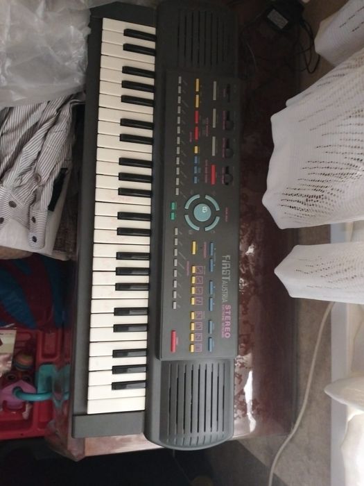 Срочно продам пианино