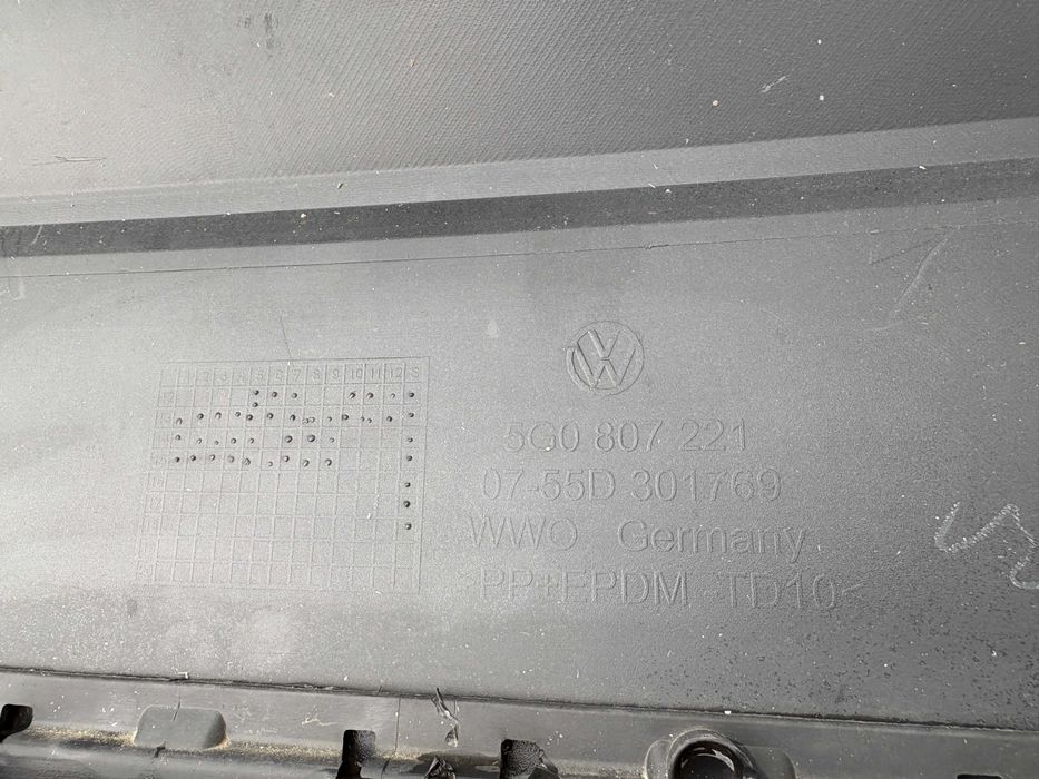 Bara fata cu gauri pt senzori Vw Golf 7 dupa 2013 cod 5G0807221