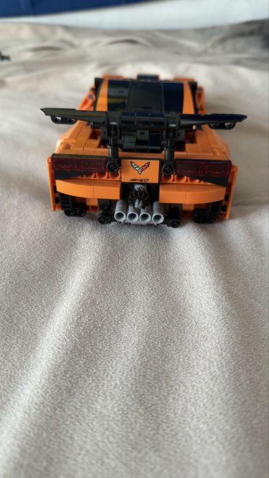 LEGO Technic Chevrolet Corvette ZR1 (42093)