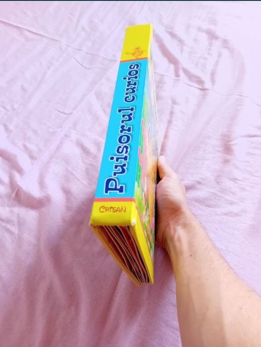 puișorul curios carte povesti bebe editura Crișan poveste animata