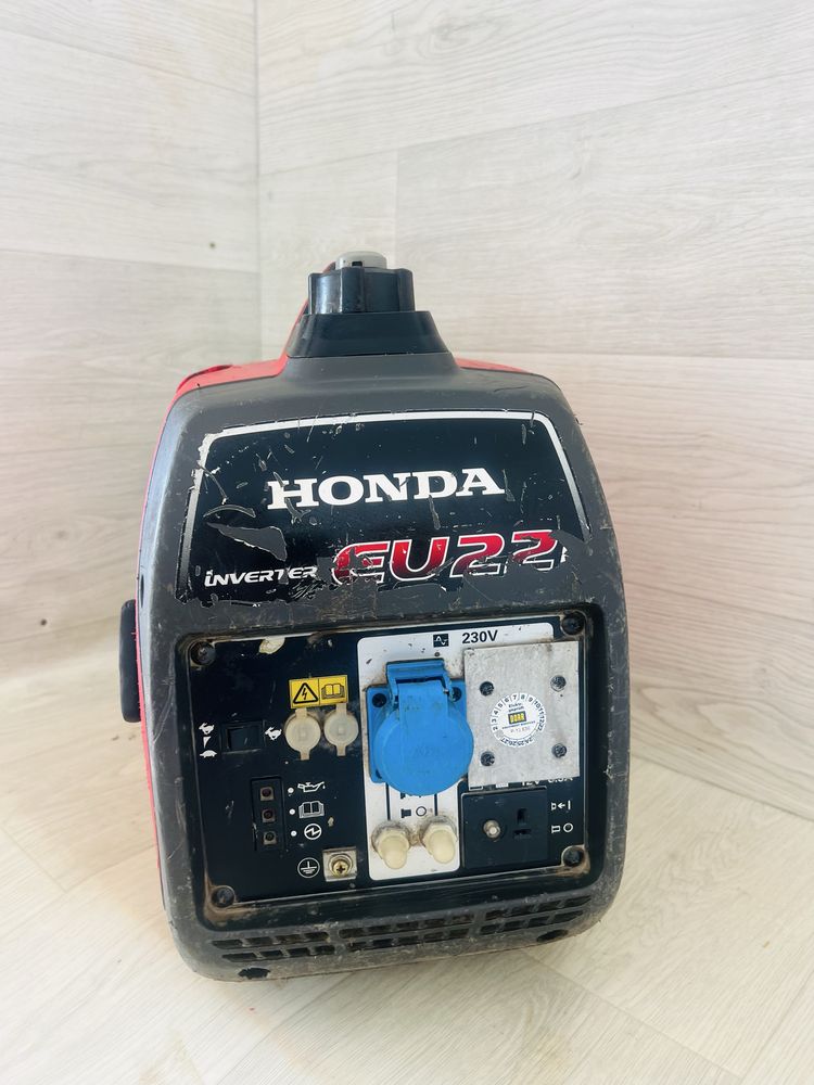 Honda EU 22 I inverter generator curent