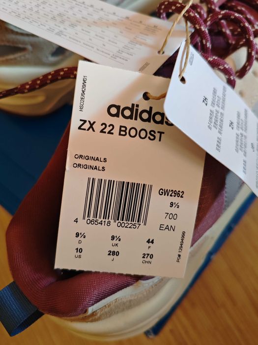 Маратонки Adidas ZX22 Boost