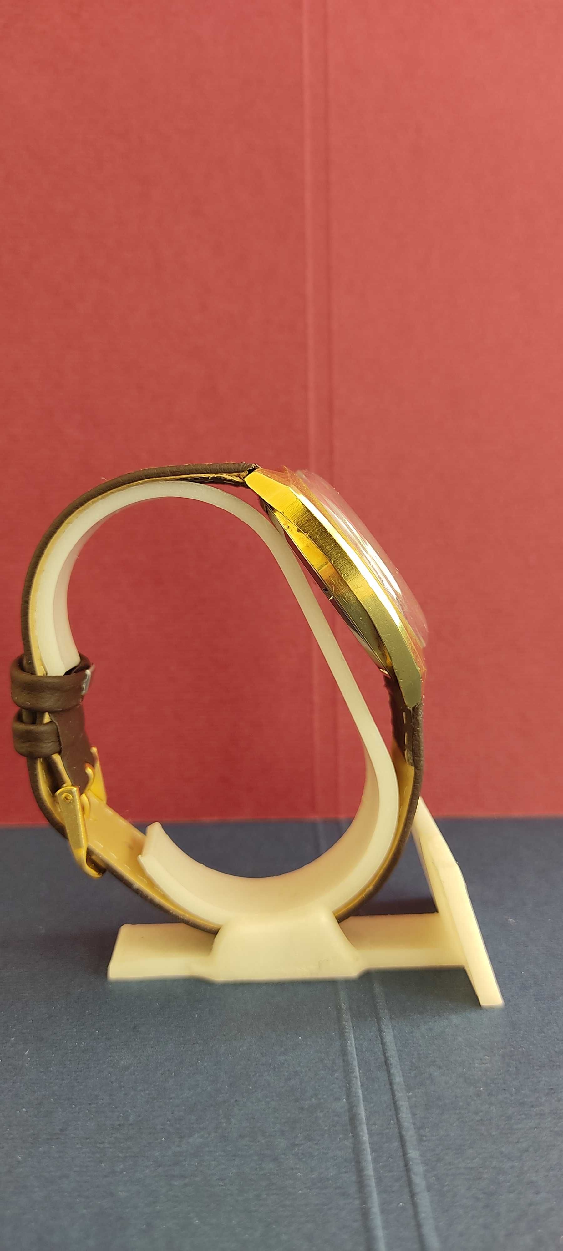 Часовник BETINA - gold, 17 jewels, Swiss
