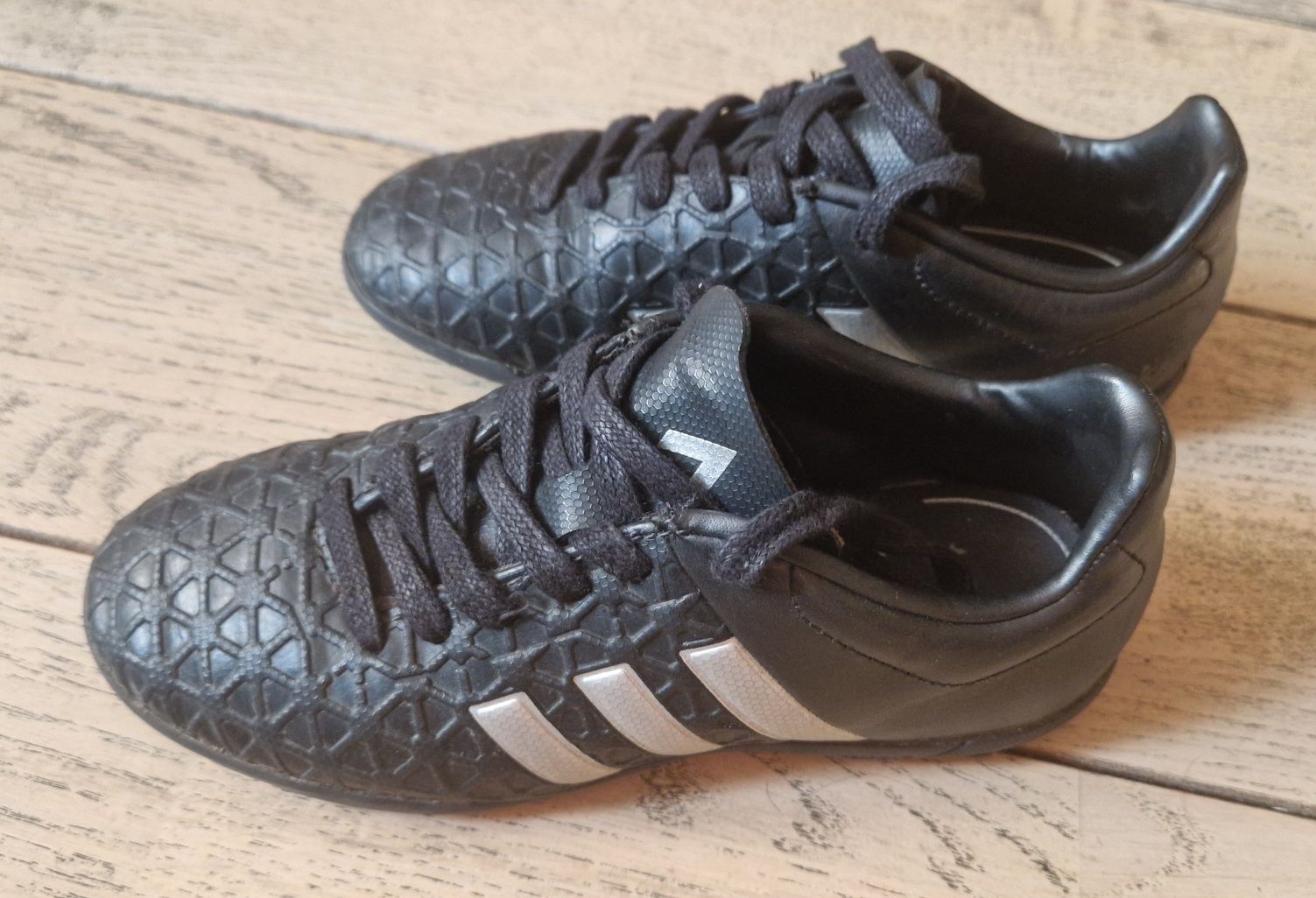 Футболни обувки Adidas, стоножки, номер 33