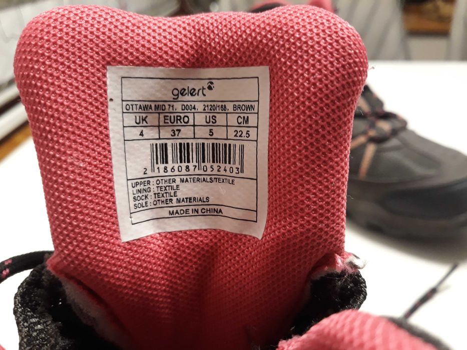 Продавам детски / дамски зимни обувки Gelert, номер 37