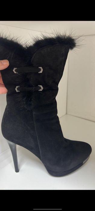 Полуботинки натуральн замыш ,мех натуральн норка ,внутри мех натуральн