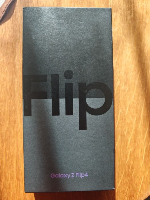 Samsung Galaxy Z Flip4
