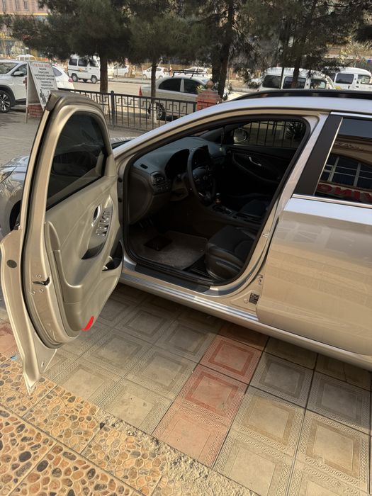 Huyndai i 30 сотилади