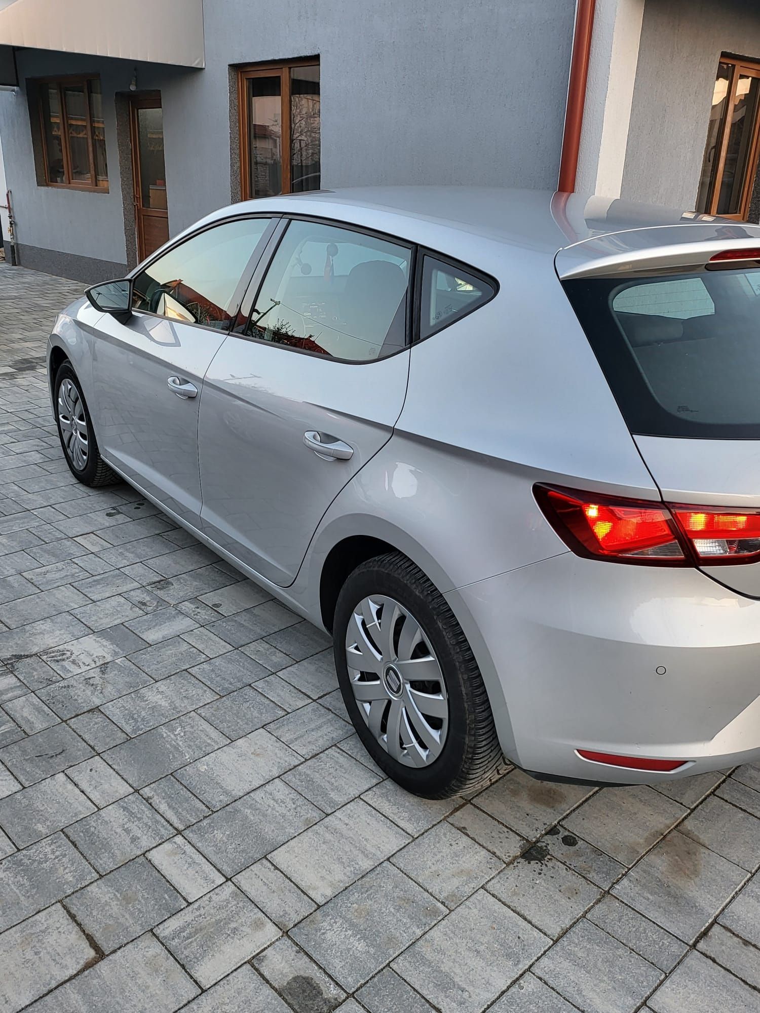 Seat Leon Înmatriculat An 2016 1.6 Diesel Euro 6 110Cp