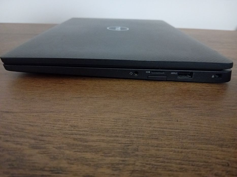 Dell Latidude 7400, i7, gen 8th, 8 GB RAM, 256 GB SSD, 14"