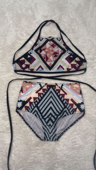 Продам купальники