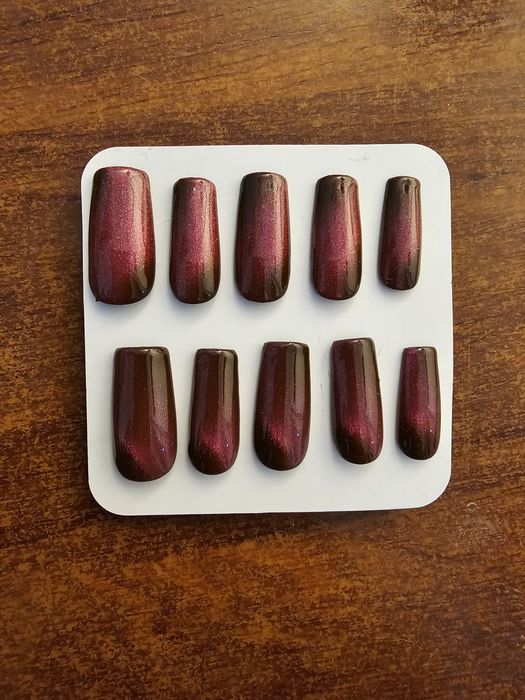 Press on nails + kit